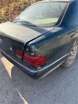 مرسيدس بنز E-Class